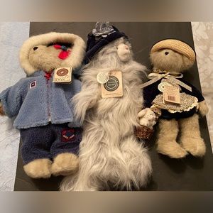 The Boyd collection plush bears and cat